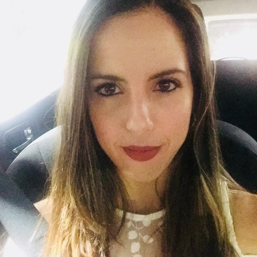 Meet your Posher, Ana